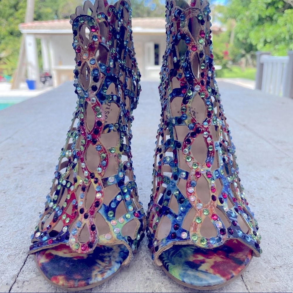 Zigi Soho Duran Open Toe Multicolor Rainbow Design Heels  Wow!!